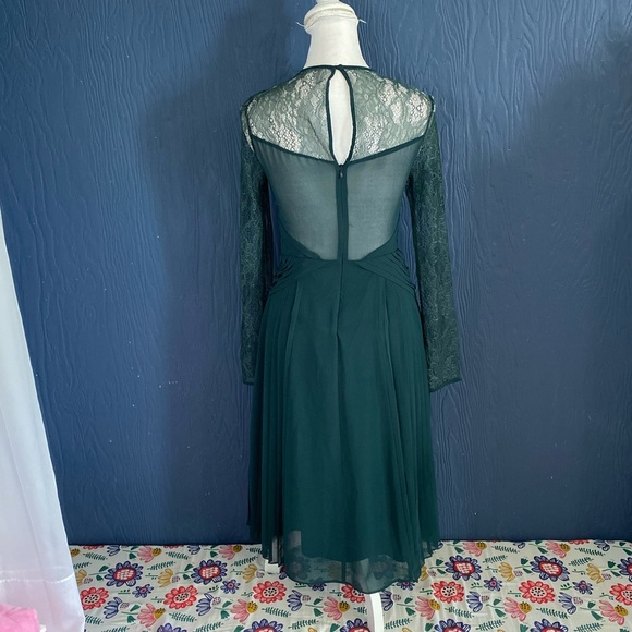 Asos Pleated Midi Dress Size 2 Sheer Green Lace - Picture 5 of 7